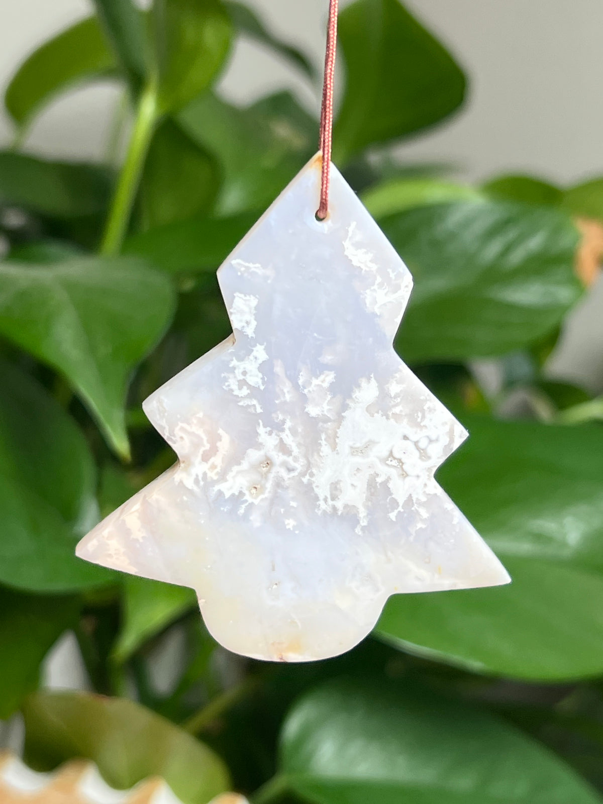 Winter Plume Agate Ornament Tree: WB
