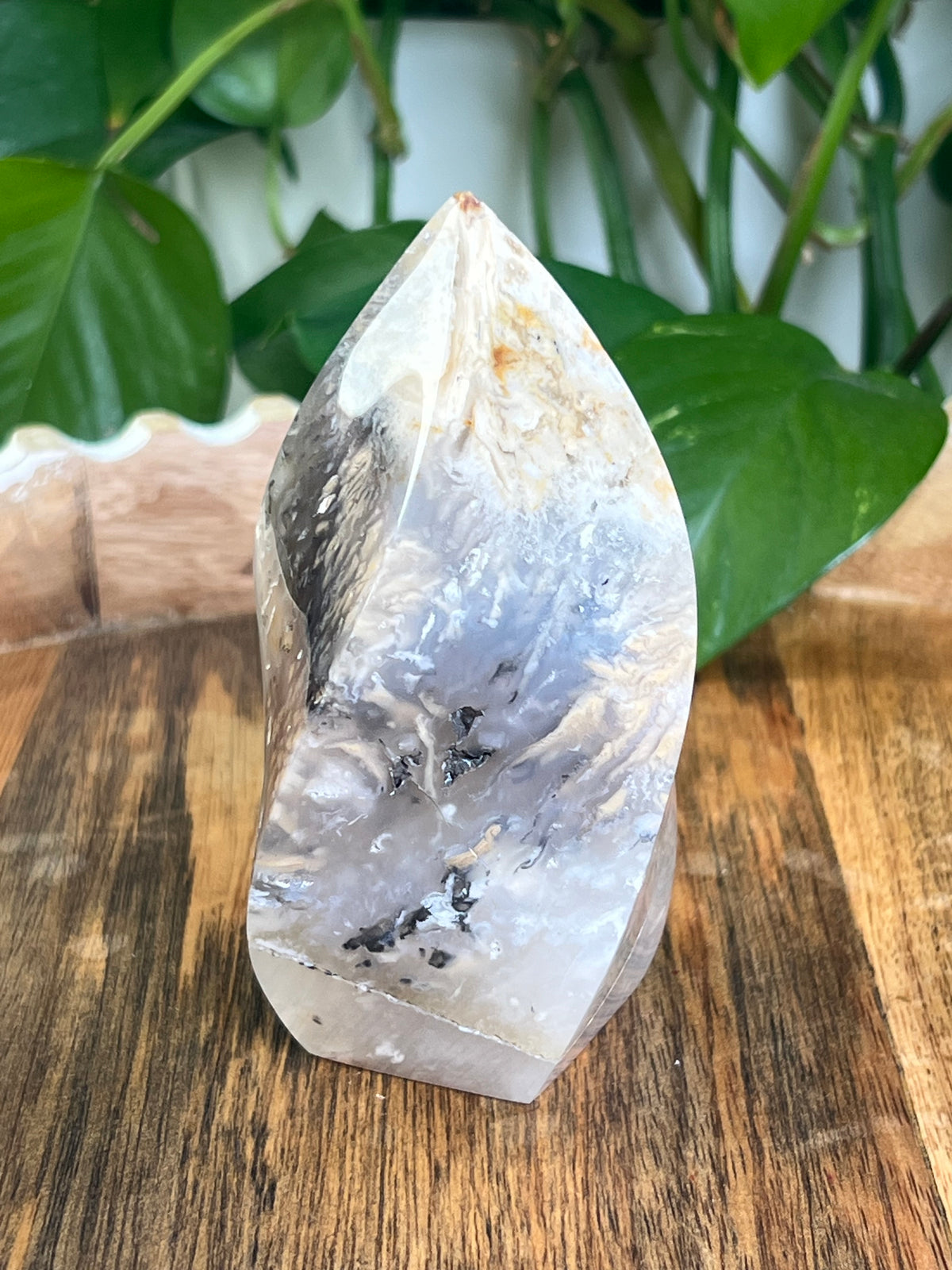 Dendritic Tiger Agate Flame: BA