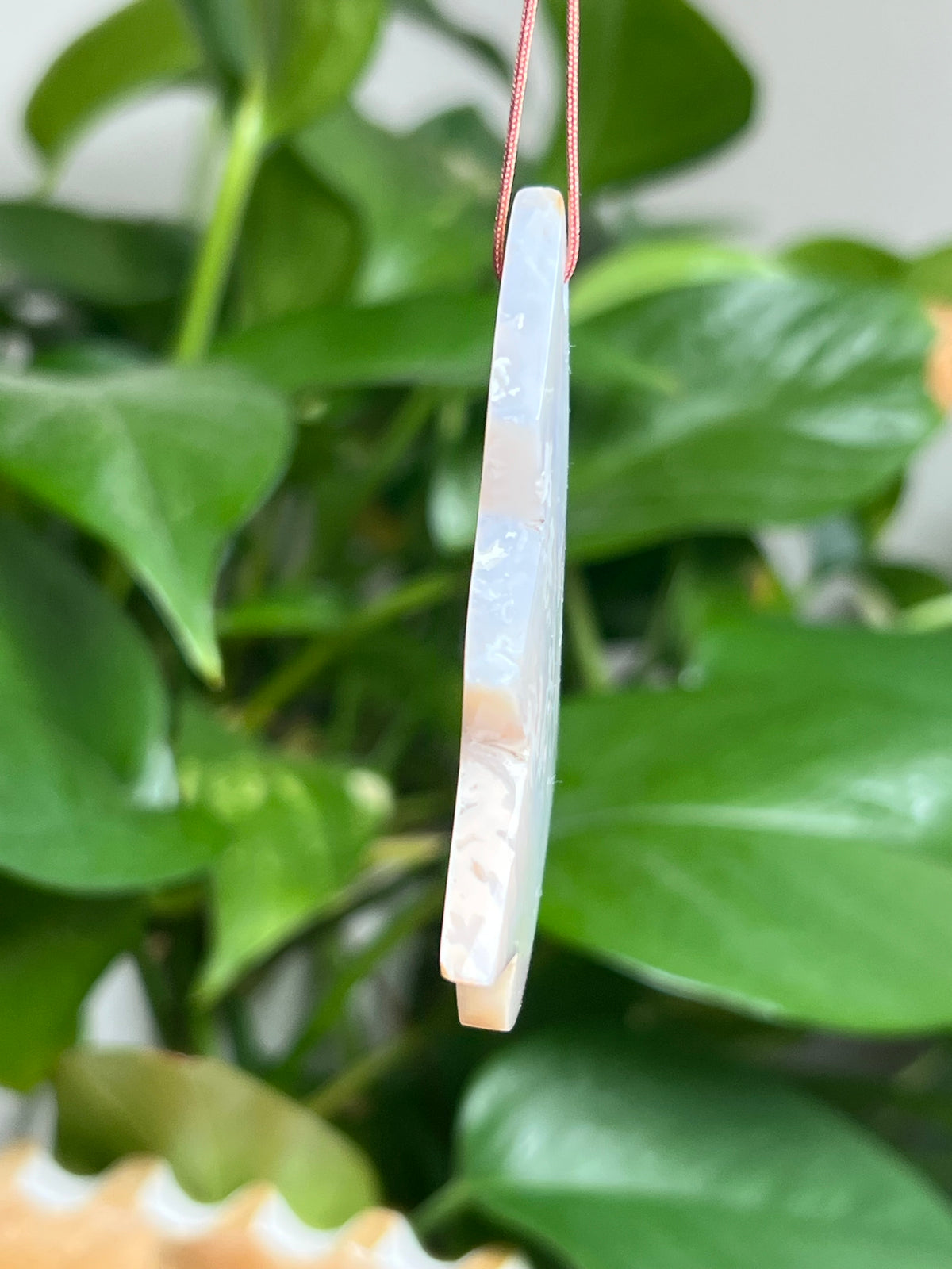 Winter Plume Agate Ornament Tree: WB