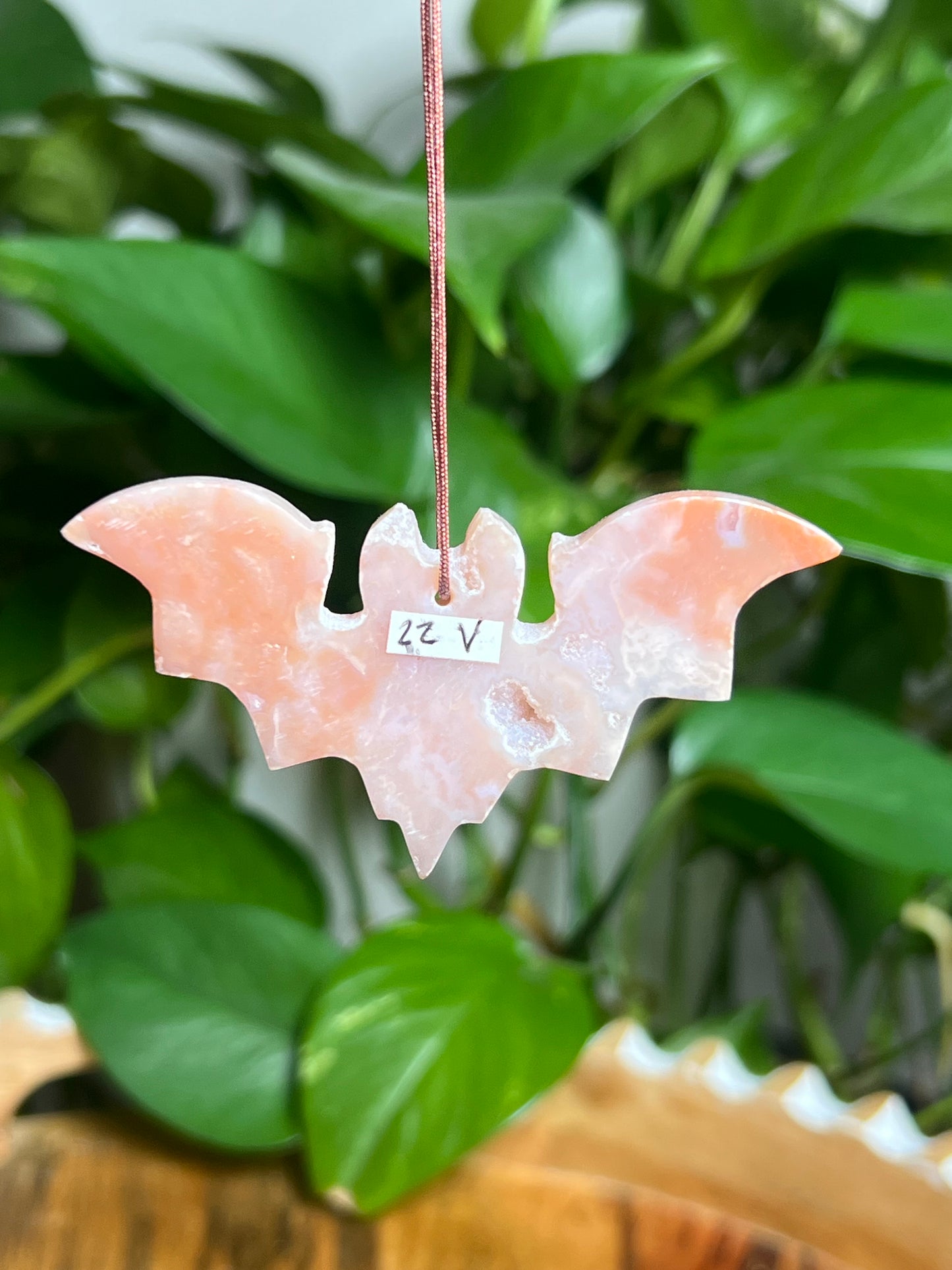 Carnelian Ornament Bat: V