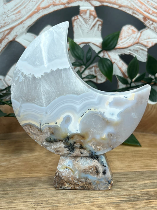 Blue Grey Lace Agate Moon