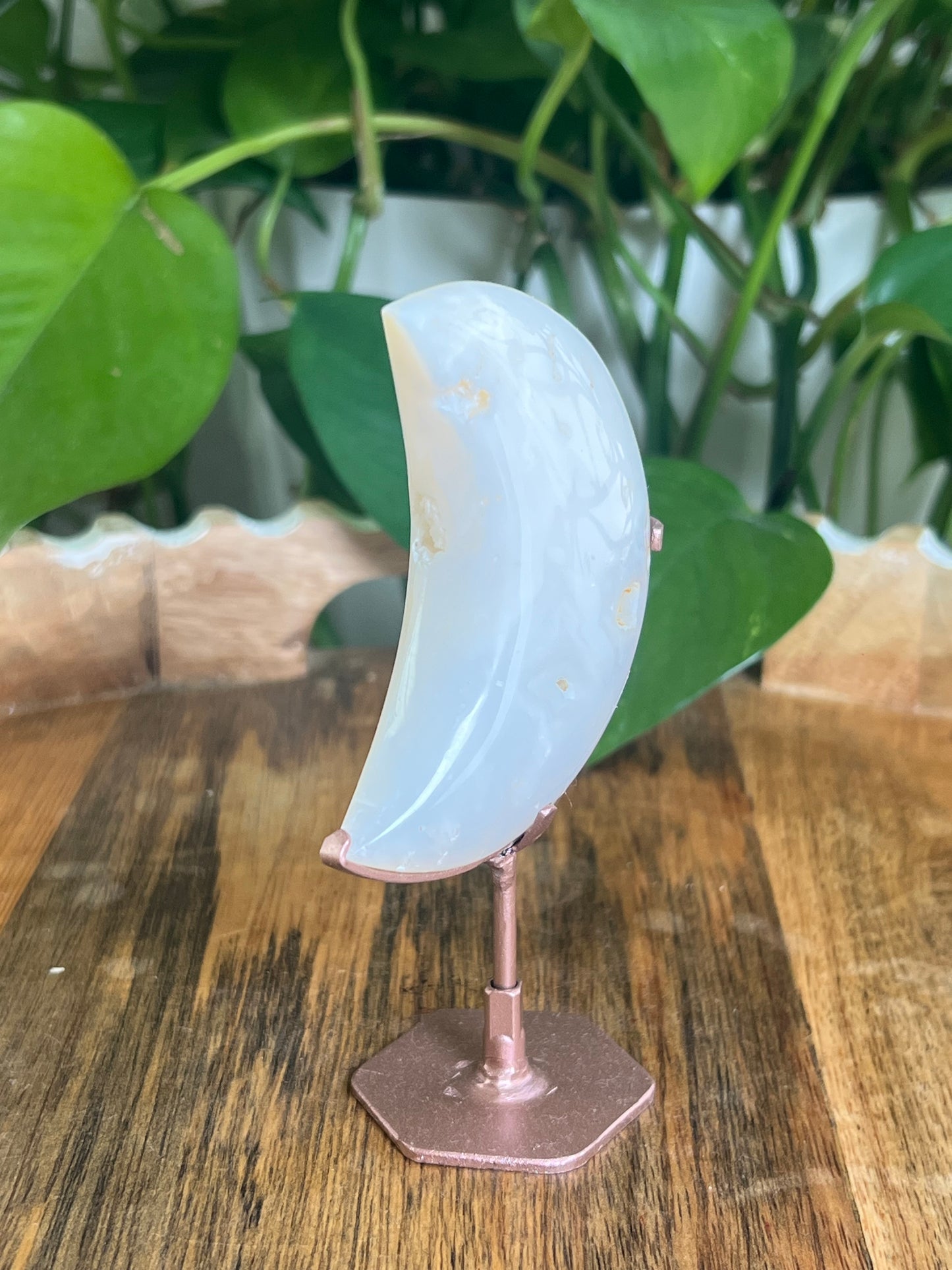 White Plume Agate Moon: RH