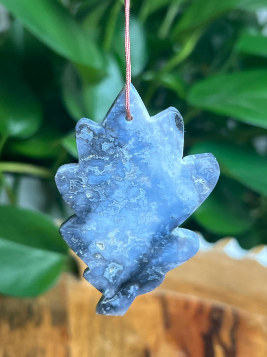Blue Plume Agate Ornament Leaf: AL