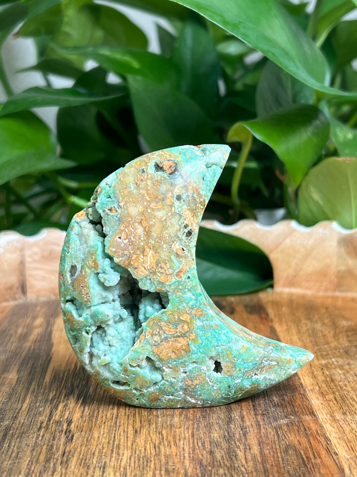 Smithsonite Self Standing Moon: PC