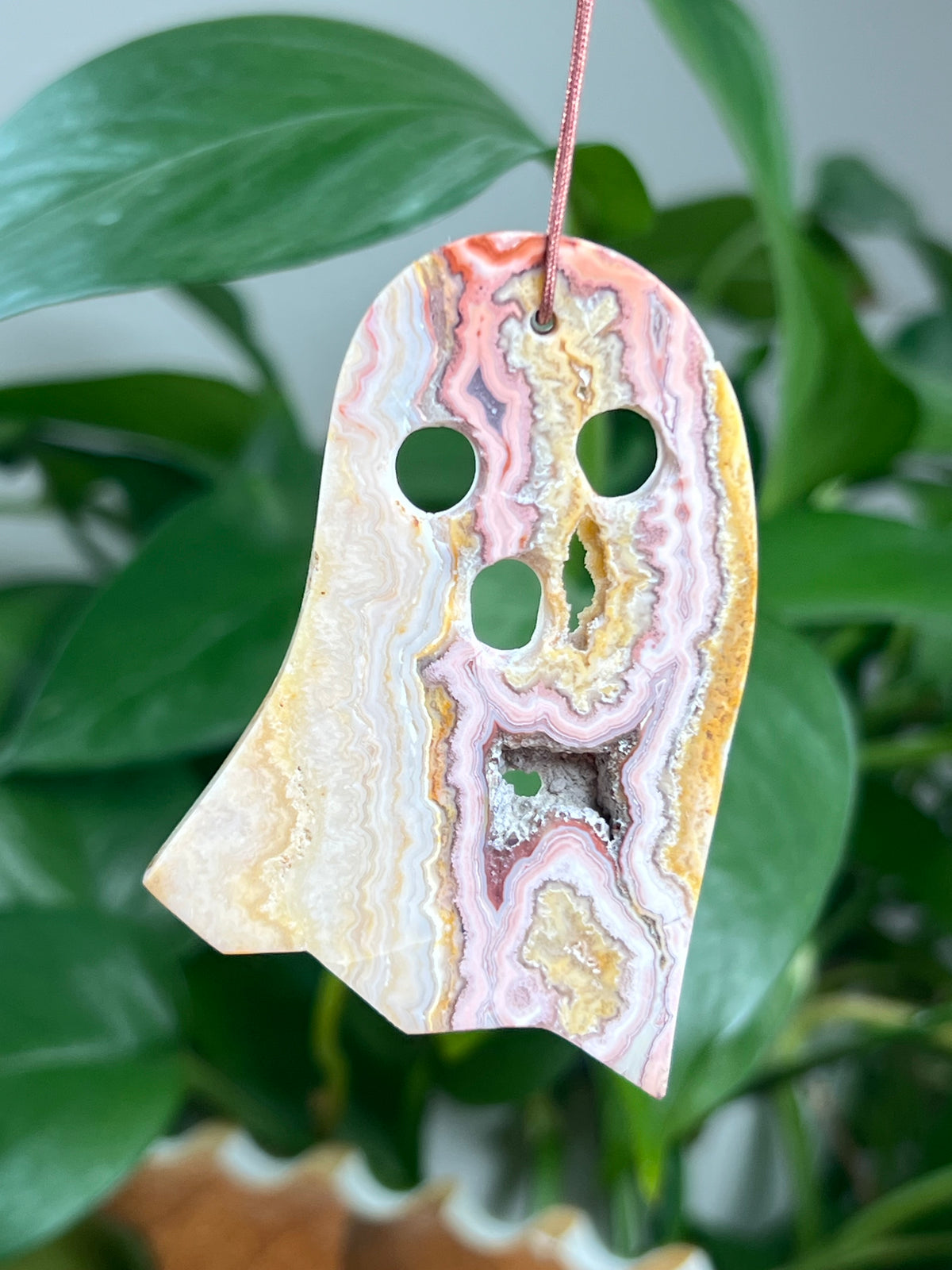 Crazy Lace Agate Ornament Ghost: DZ