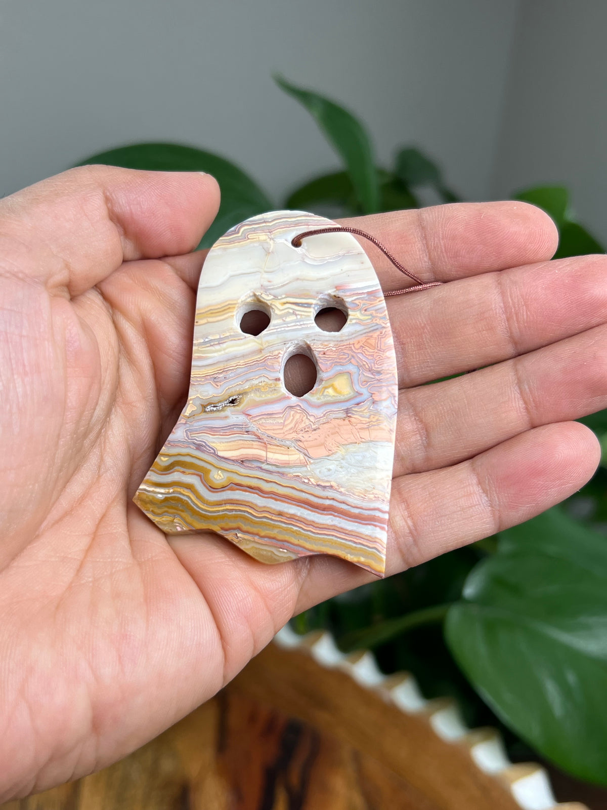 Crazy Lace Agate Ornament Ghost: DB