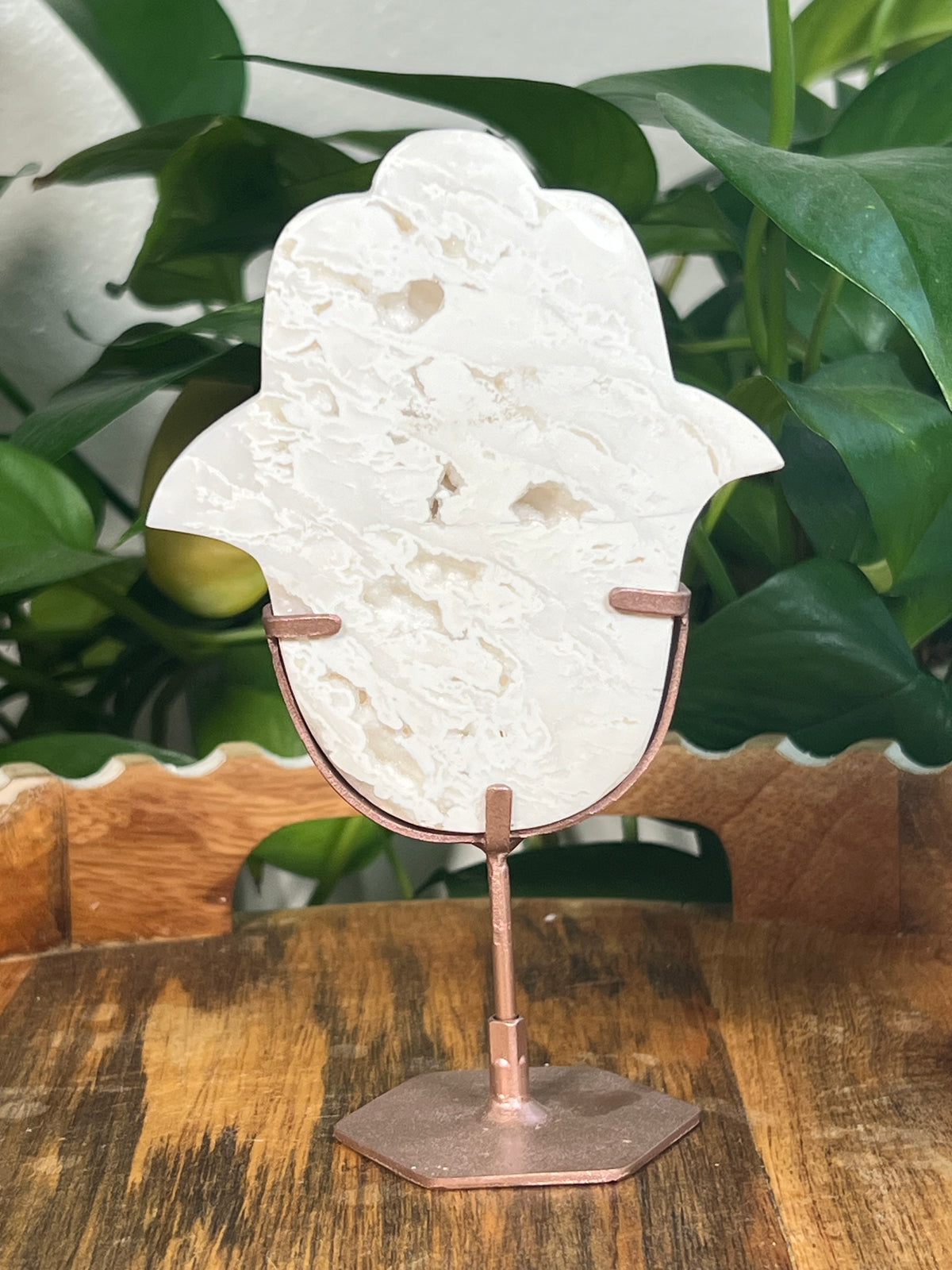 White Plume Agate Hamsa