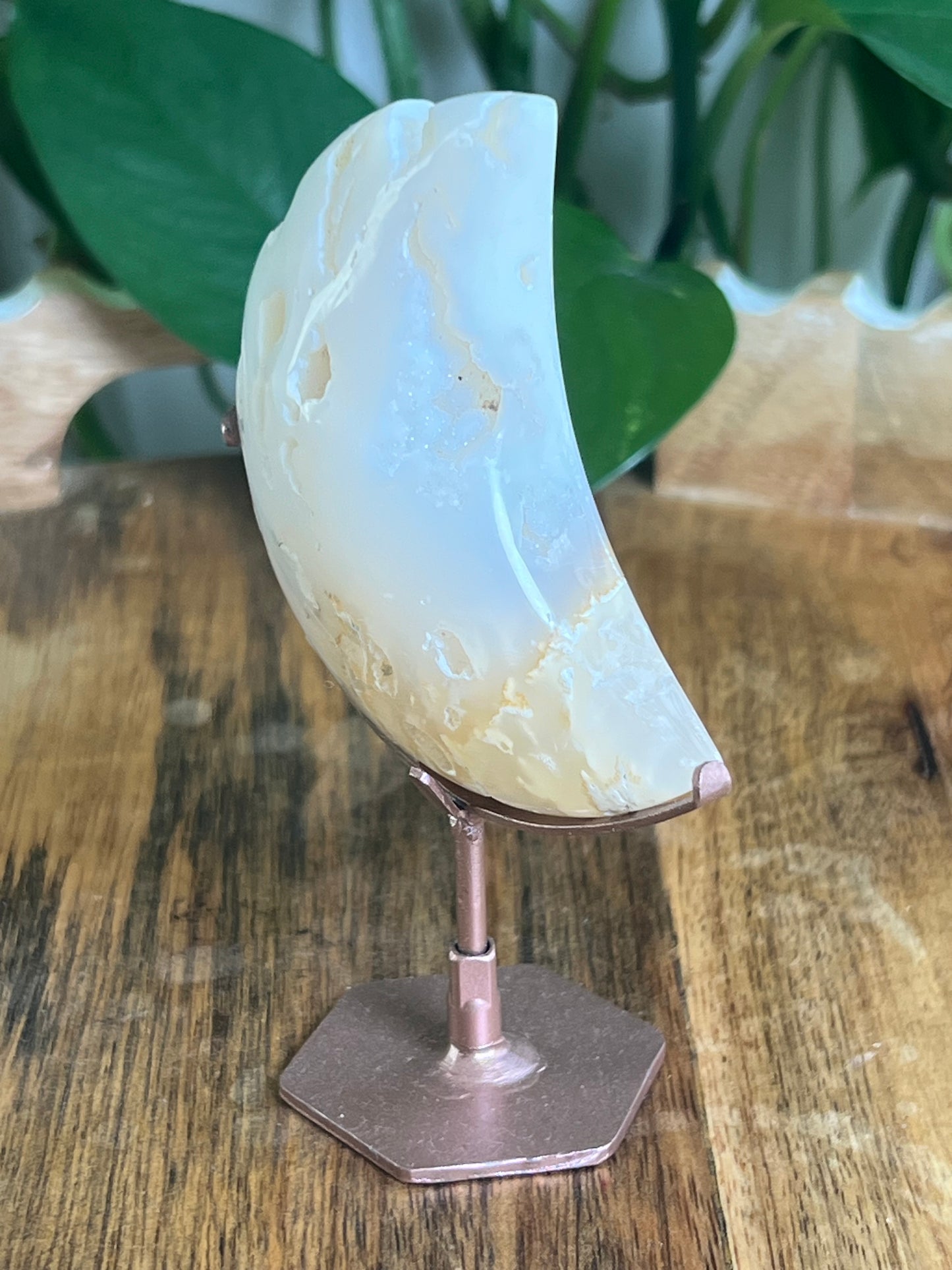White Plume Agate Moon: RR