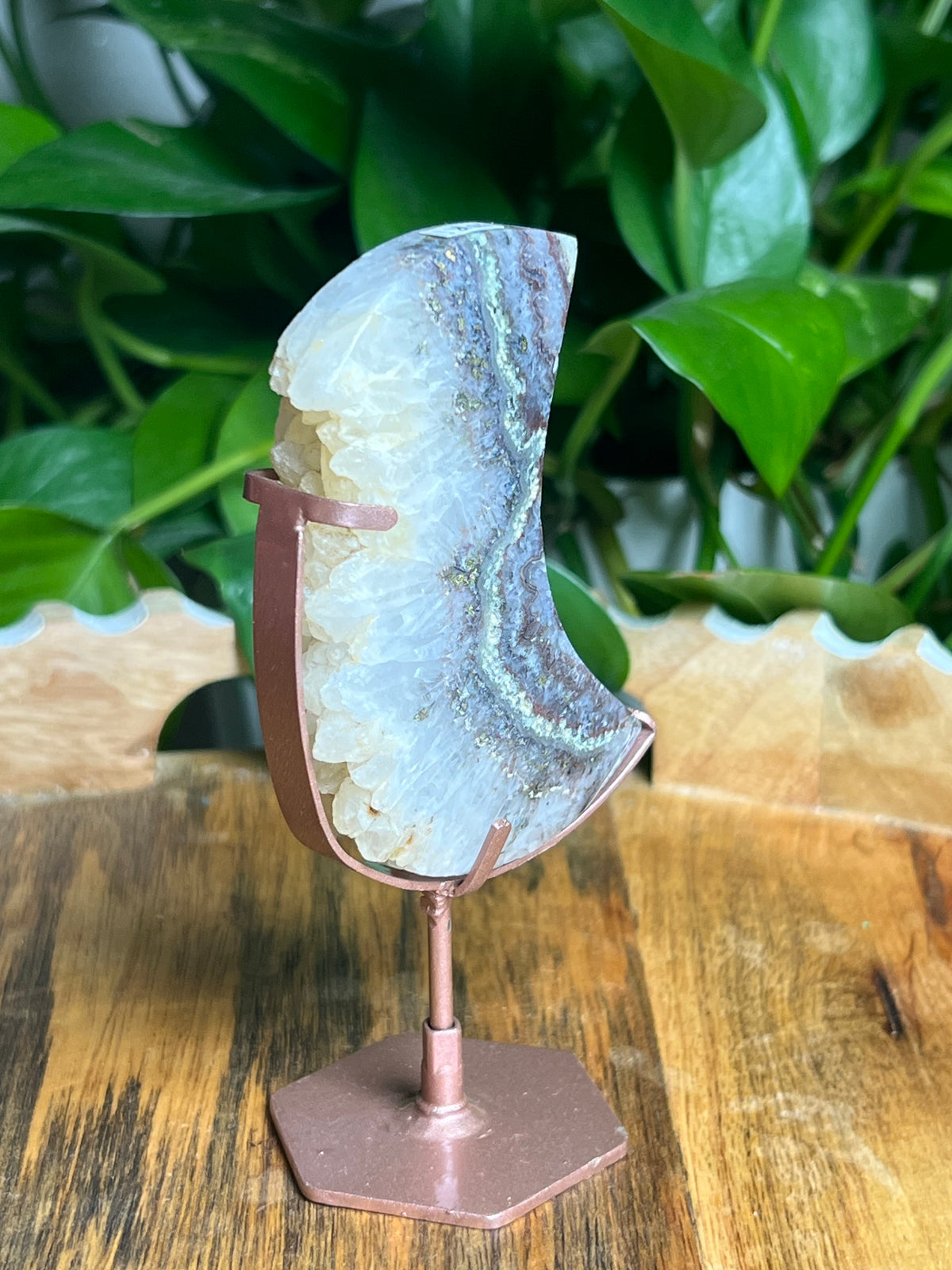 Amethyst Agate Moon: Ari