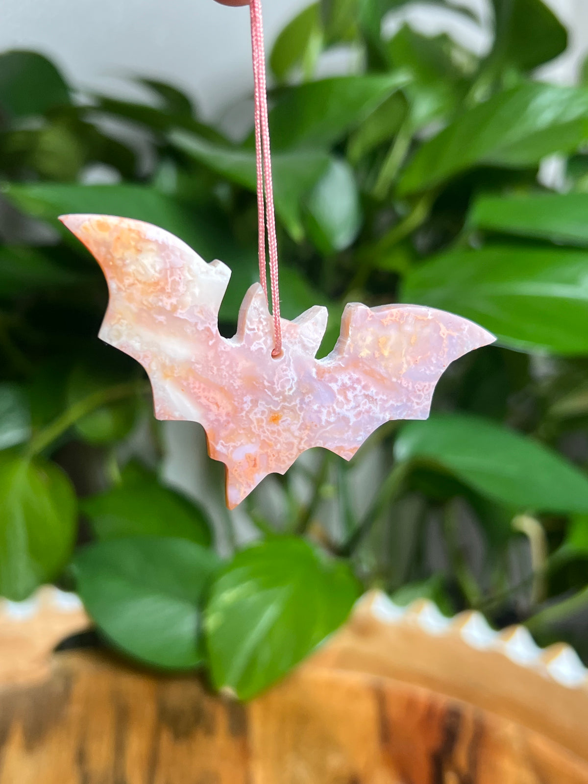 Carnelian Ornament Bat: Z