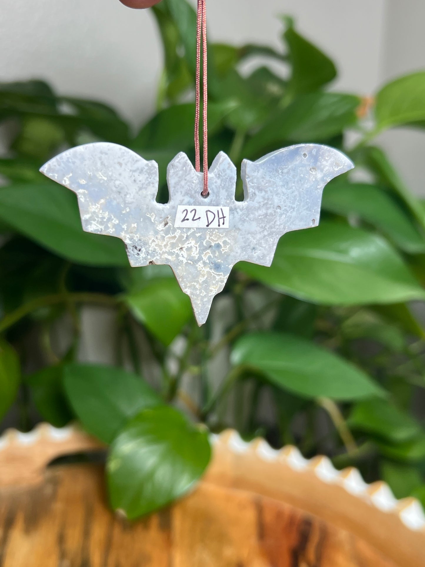 Blue Plume Agate Ornament Bat: DH