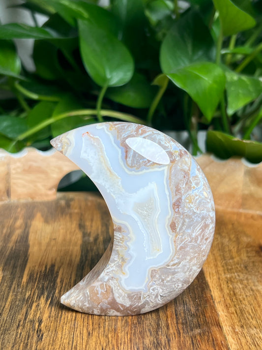Sumatra Plume Agate Self-Standing Moon: ND