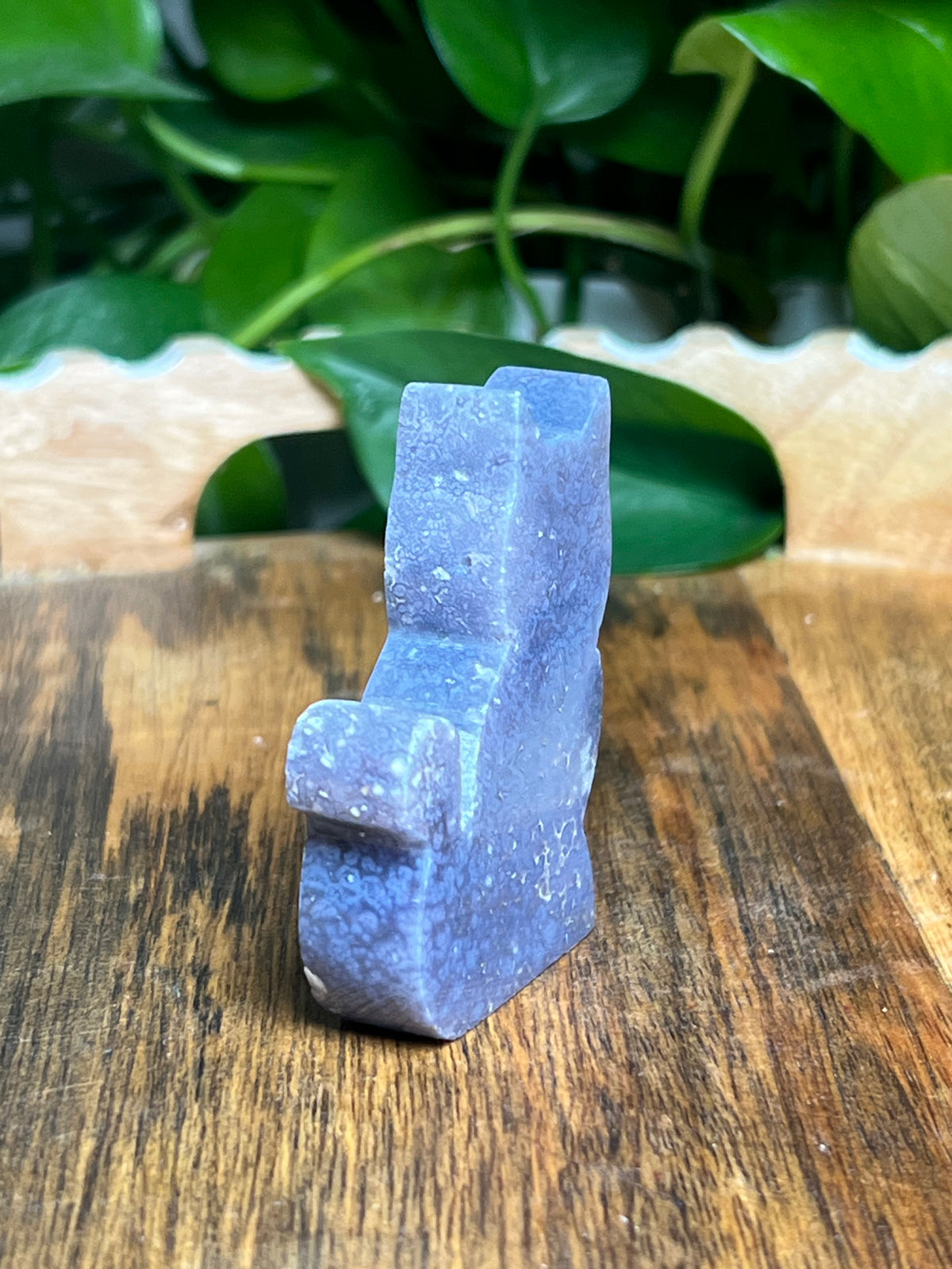 Grape Agate Mini Cat: BK