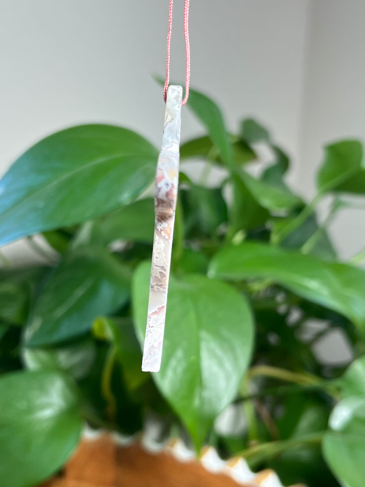 Sumatra Plume Agate Ornament Ghost: K