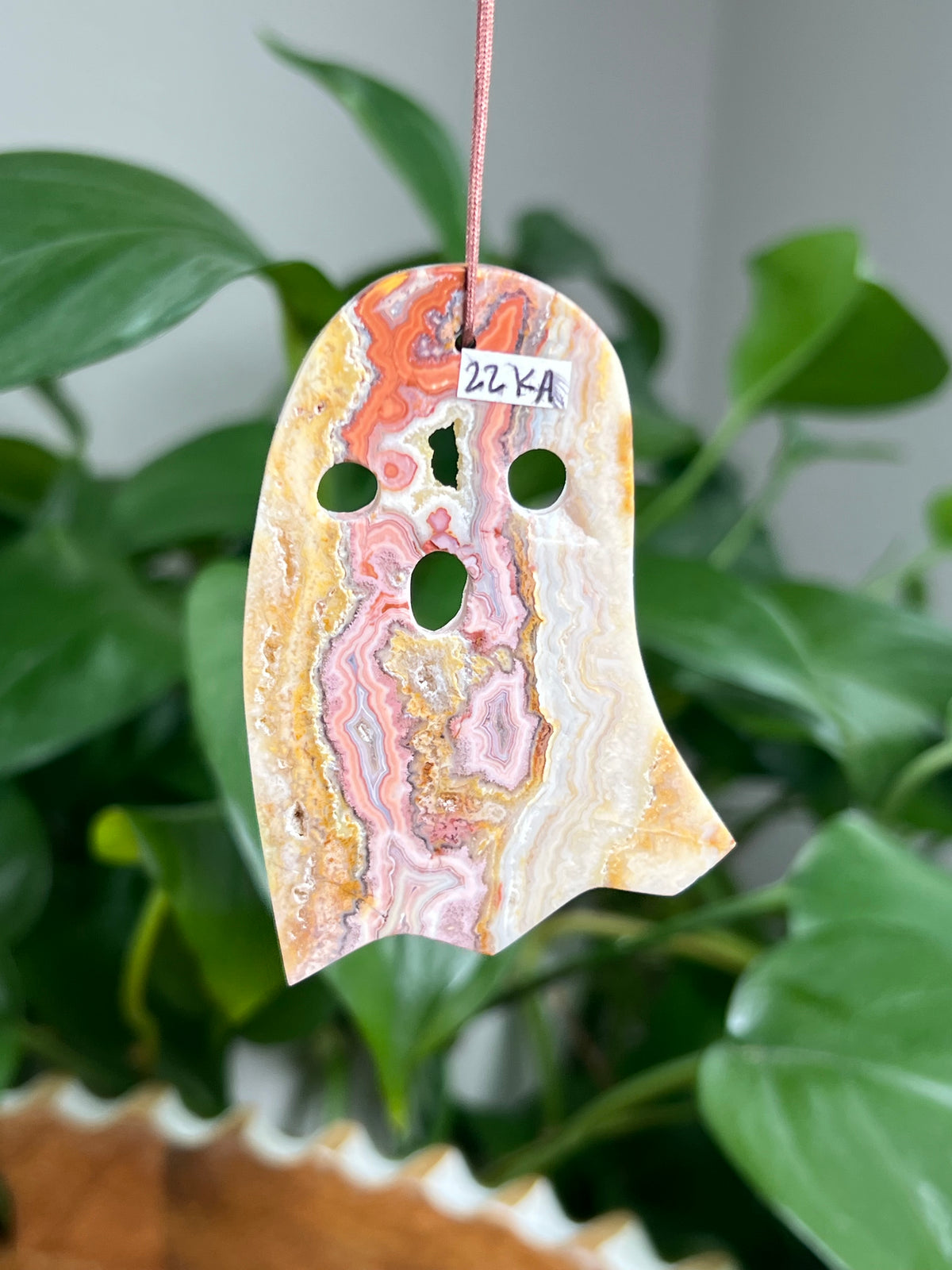 Crazy Lace Agate Ornament Ghost: KA