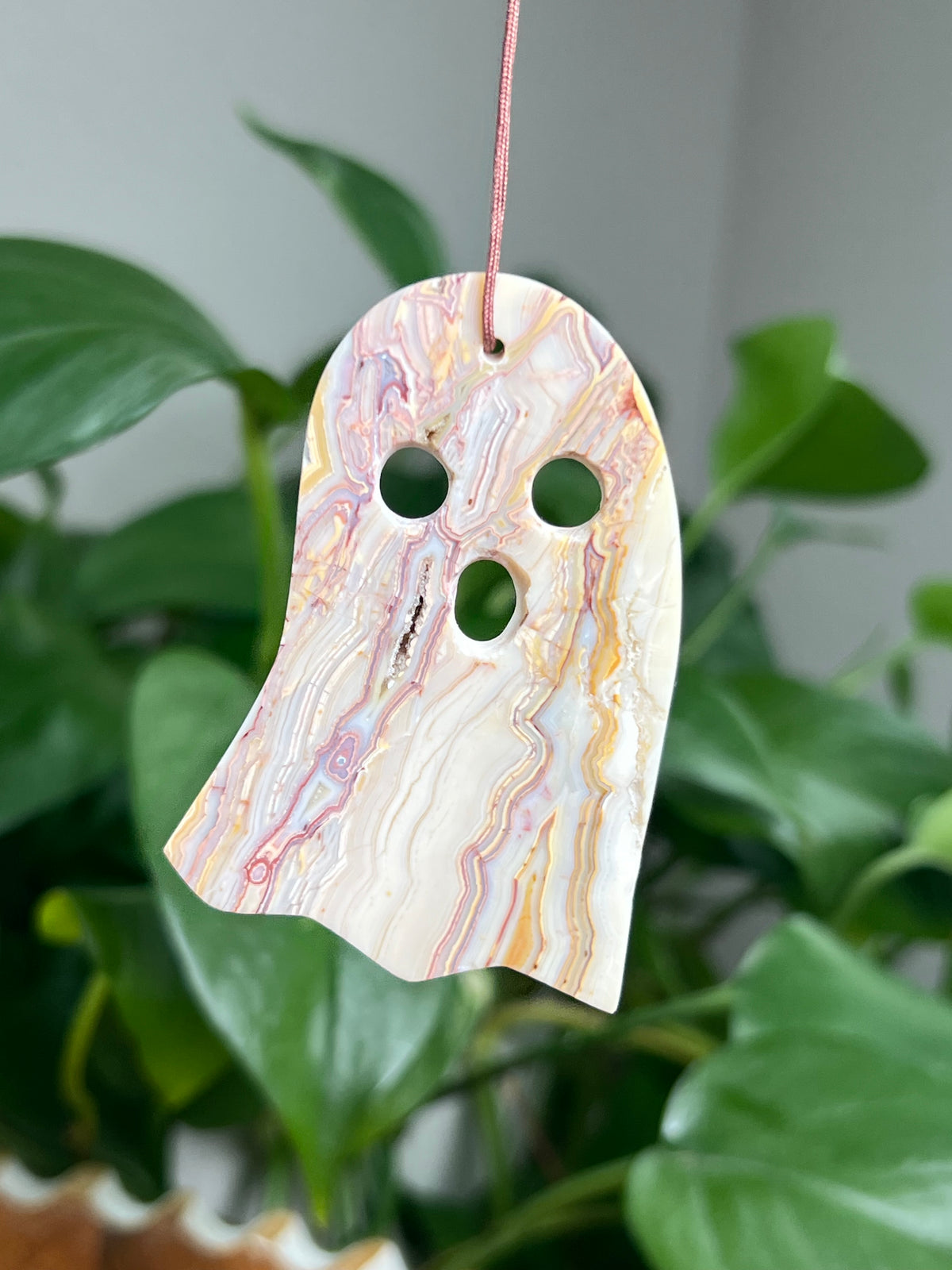 Crazy Lace Agate Ornament Ghost: DS