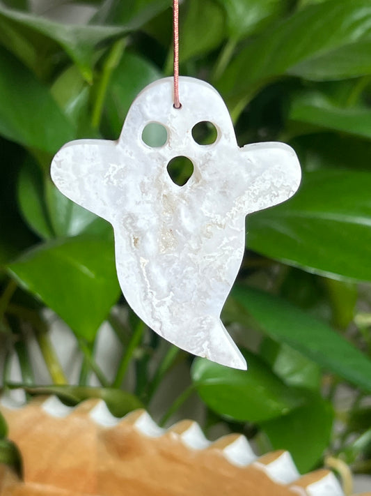 White Plume Agate Ornament Ghost: H