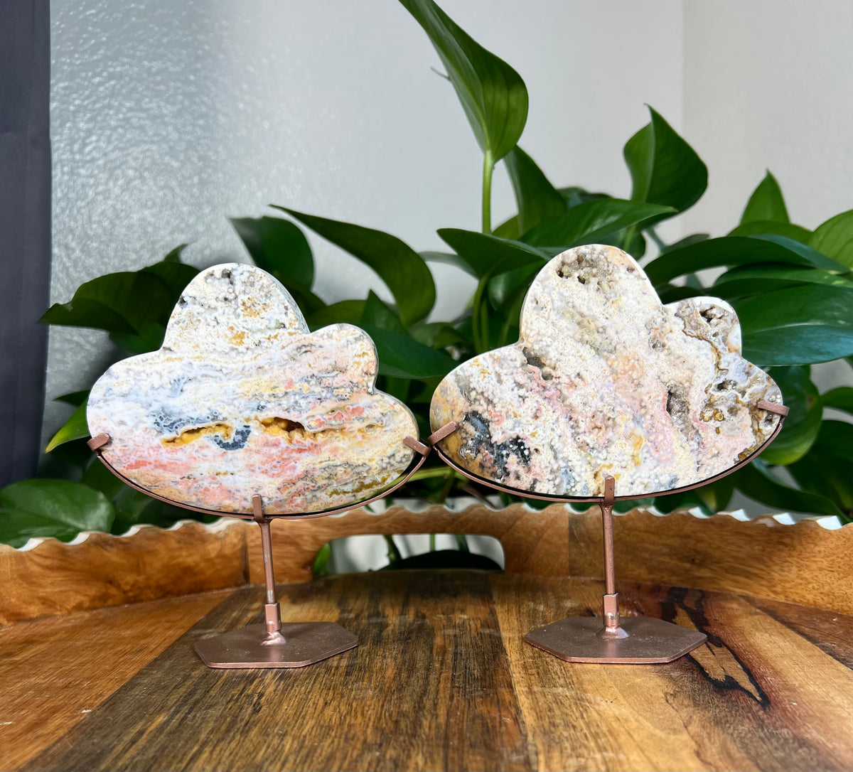 Sea Jasper On Metal stand Clouds