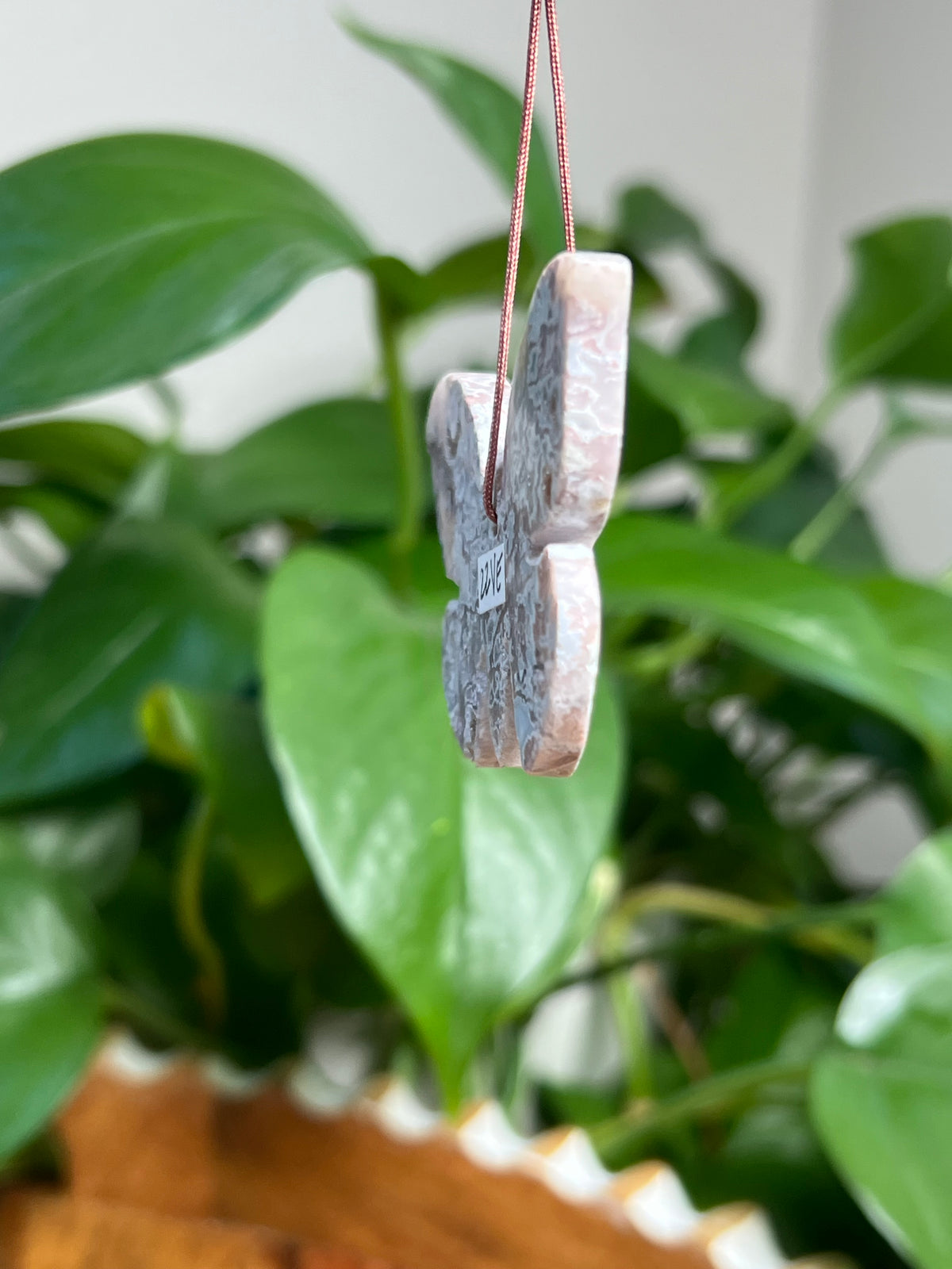 Sumatra Plume Agate Ornament Butterfly: VE