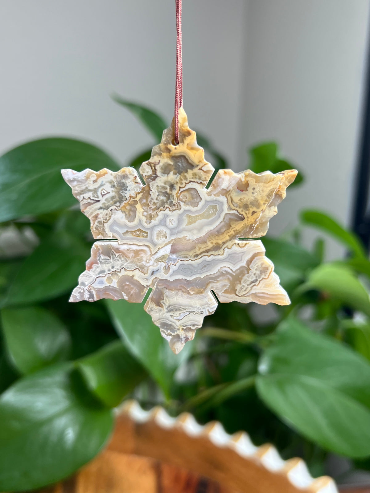 Sumatra Plume Agate Ornament Snowflake: PX