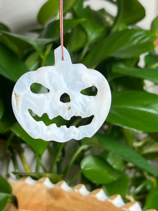 White Plume Agate Ornament Pumpkin: E