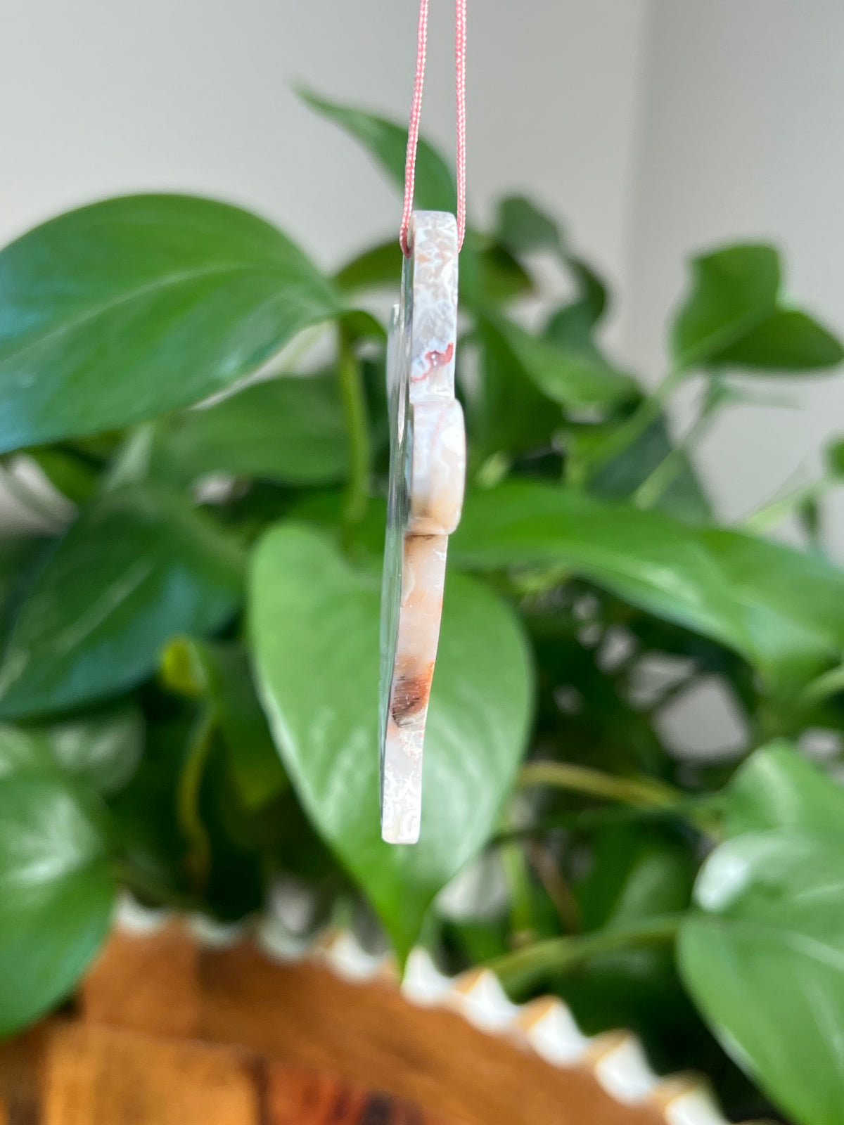 Sumatra Plume Agate Ornament Ghost: D