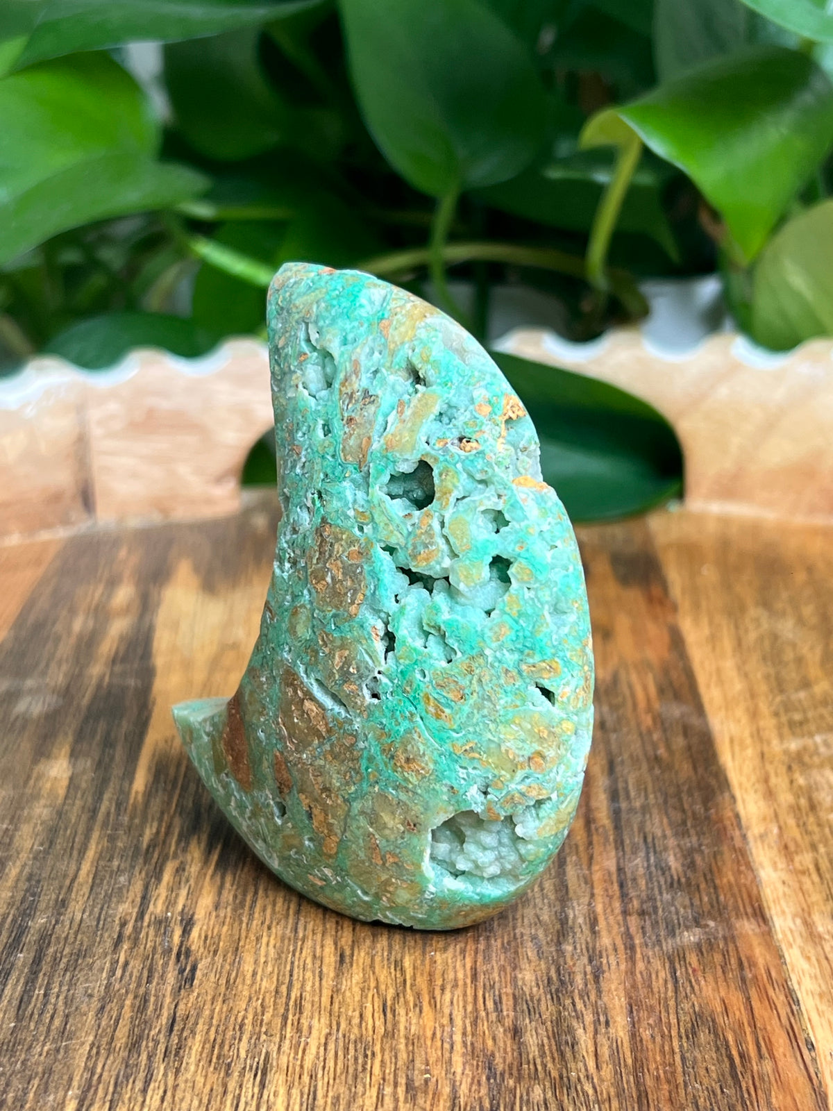 Smithsonite Self Standing Moon: PC