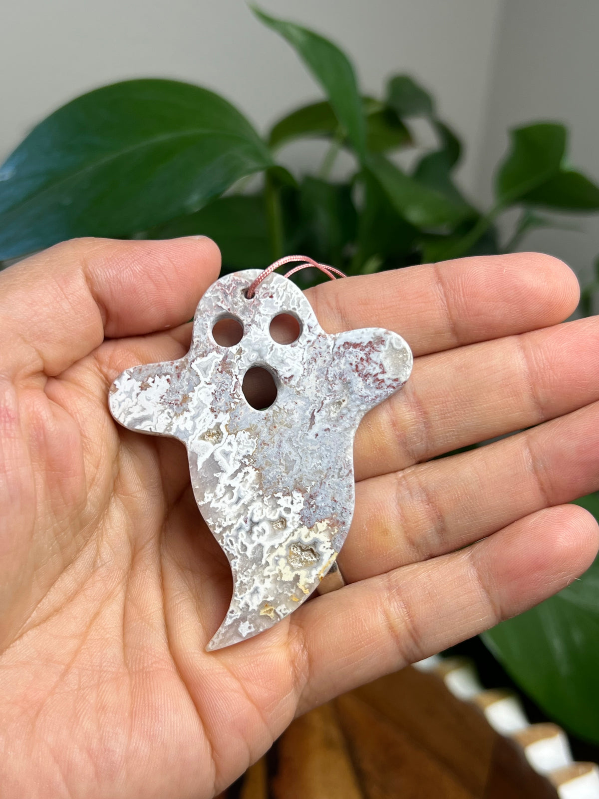 Sumatra Plume Agate Ornament Ghost: G
