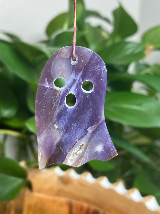Purple Chalcedony Ornament Ghost: PN