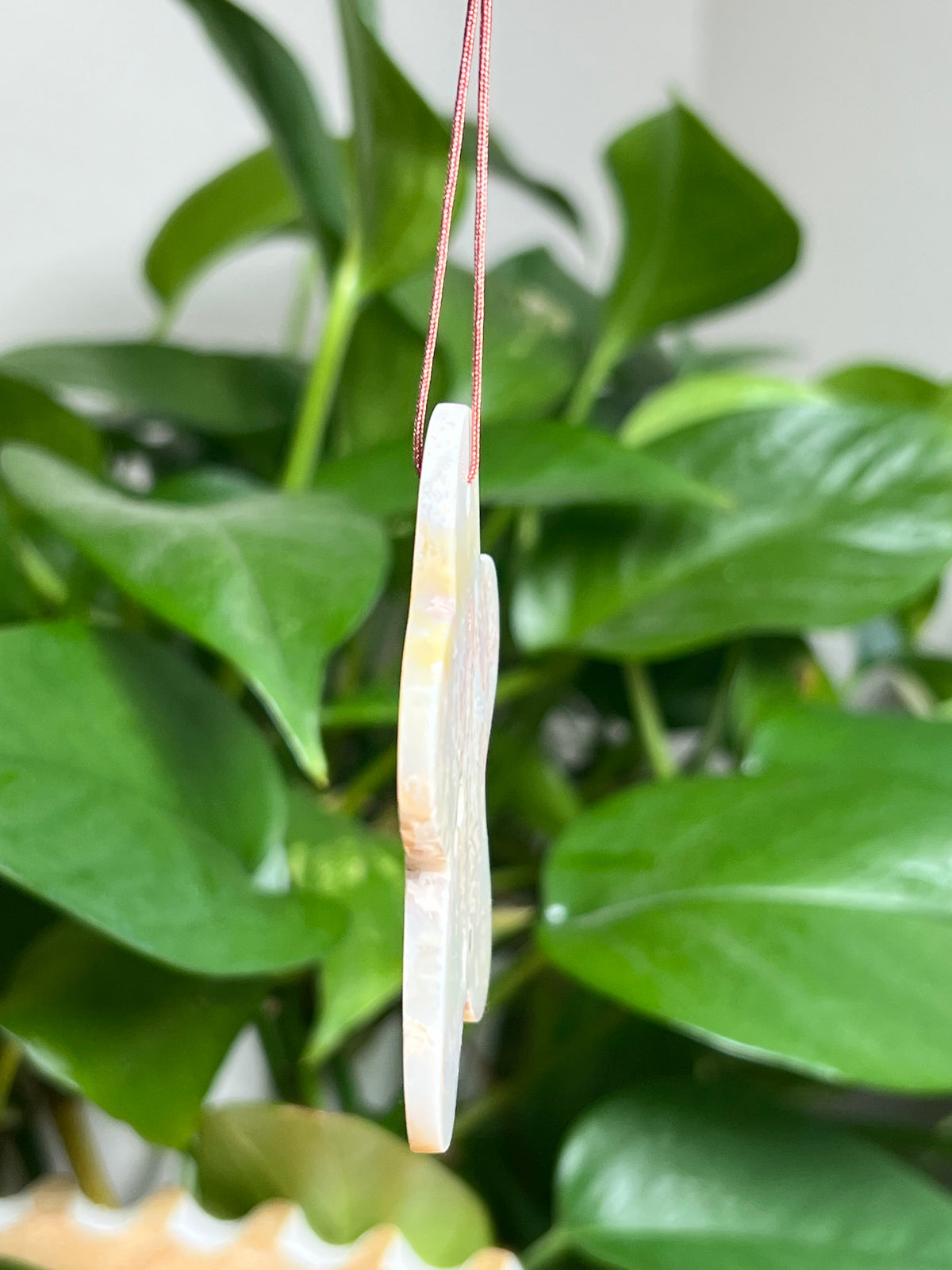 Winter Plume Agate Ornament Gingerbread: WK