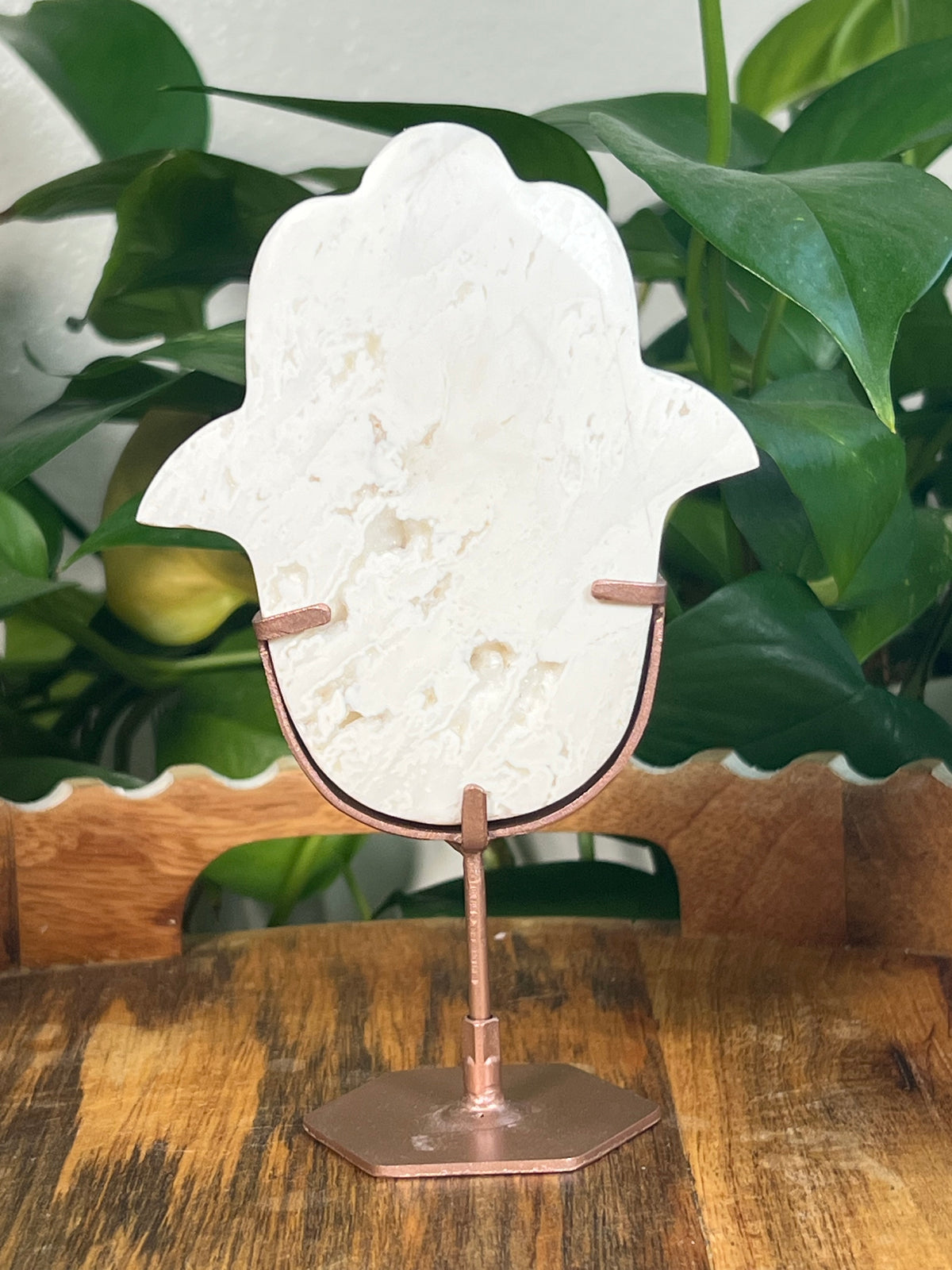 White Plume Agate Hamsa
