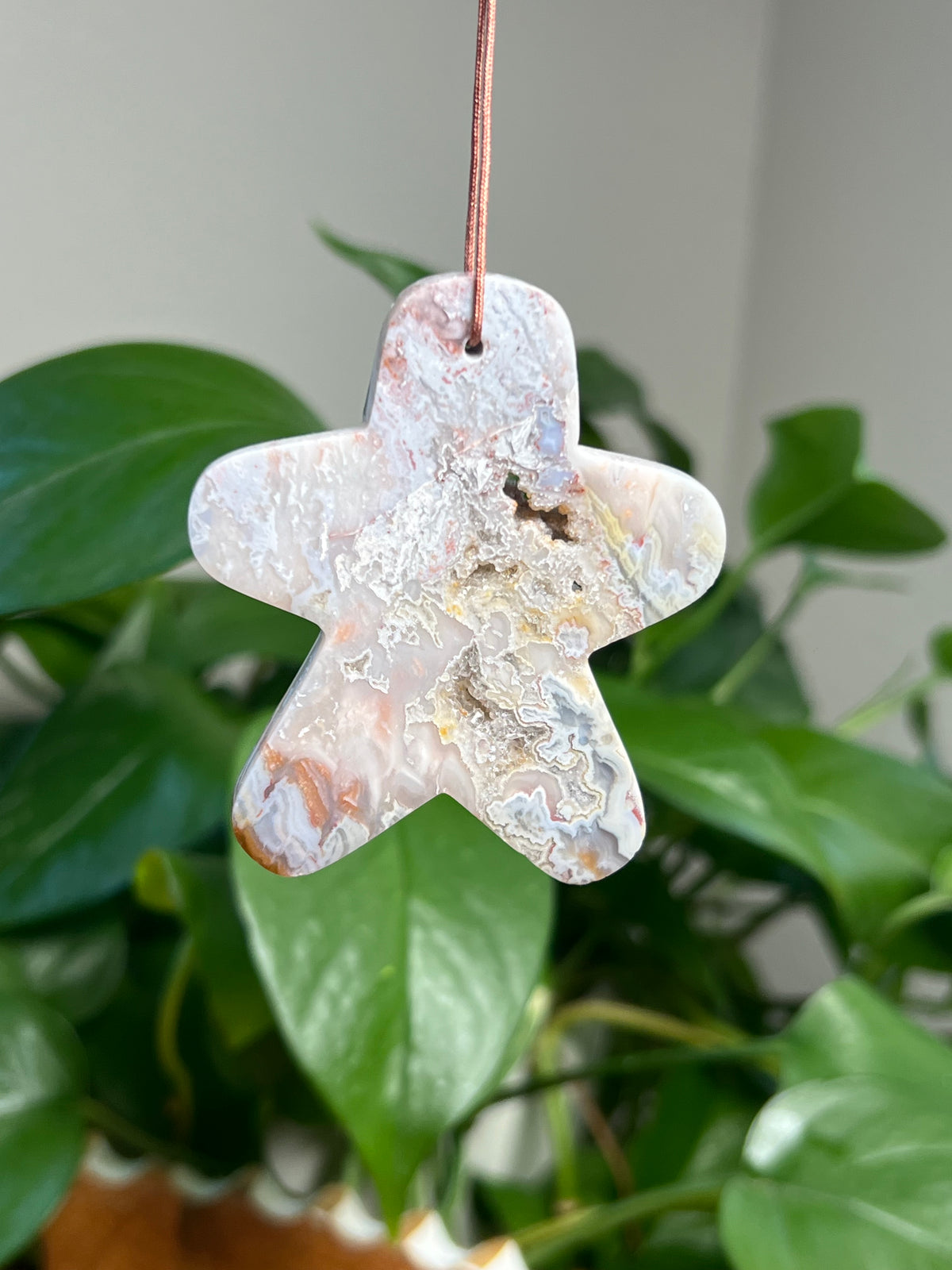 Sumatra Plume Agate Ornament Gingerbread: SH