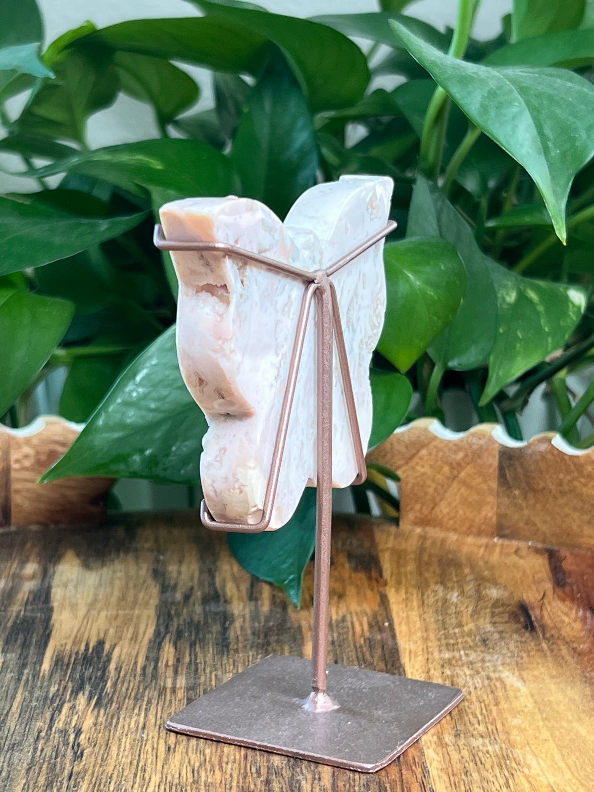 Pink Carnelian Butterfly: DO
