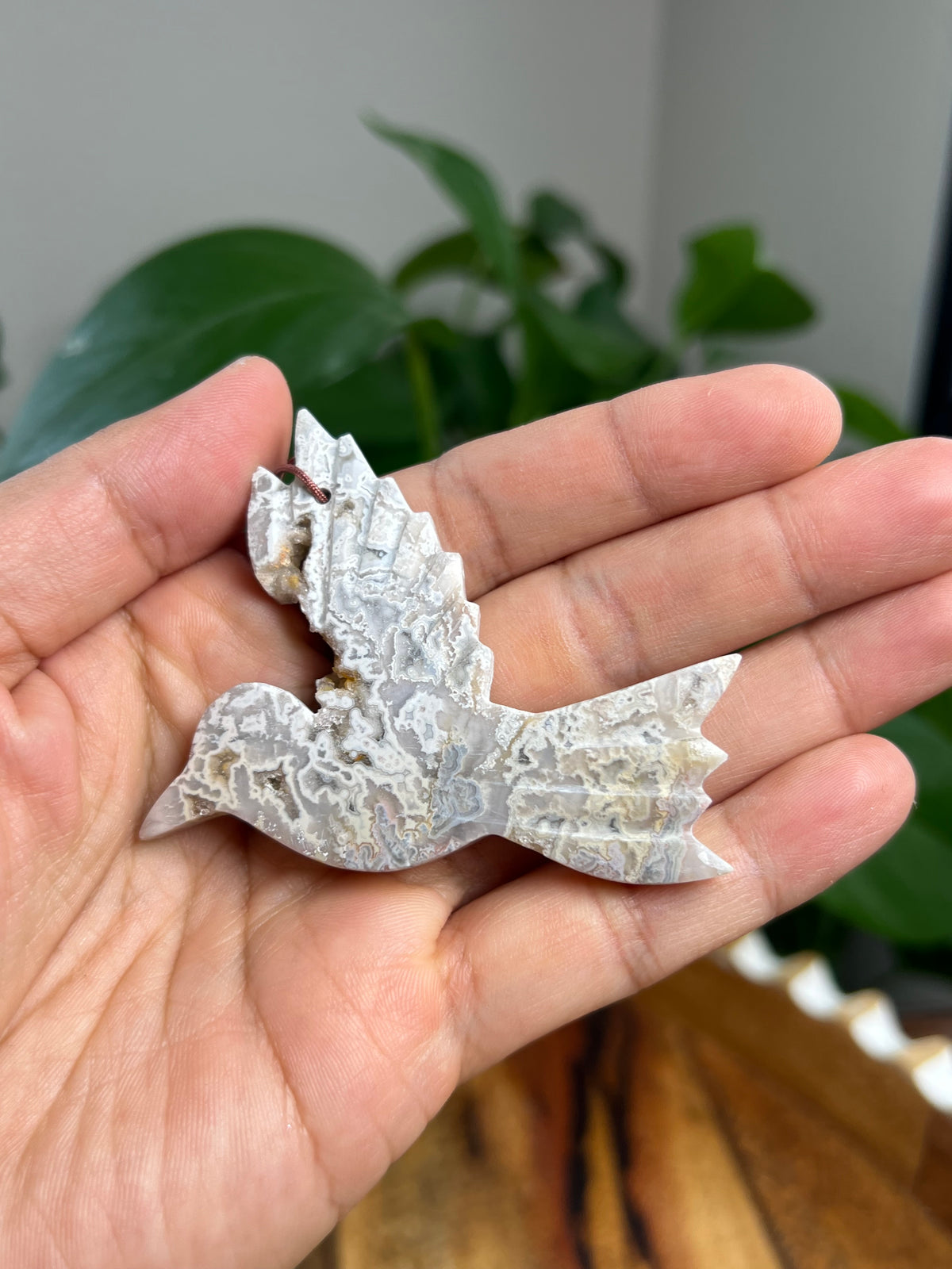 Sumatra Plume Agate Ornament Hummingbird: PC