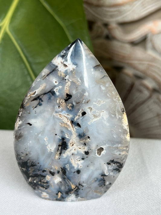 Dendritic Tiger Agate Flame