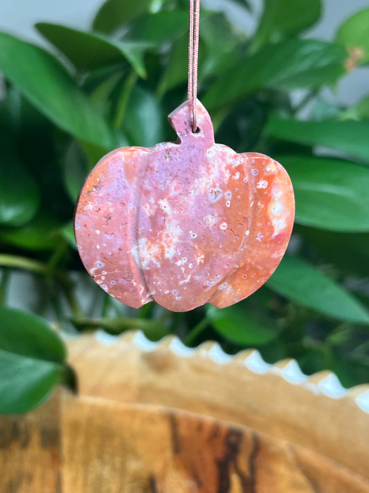 Carnelian Ornament Pumpkin: B
