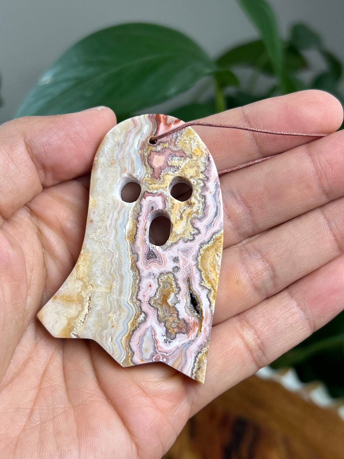 Crazy Lace Agate Ornament Ghost: DN
