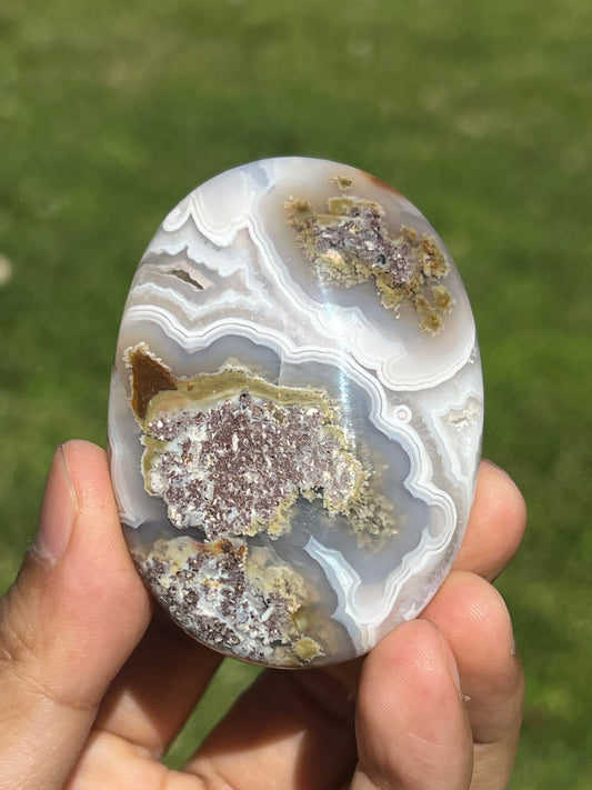Scenic Moss Agate Palmstone NA