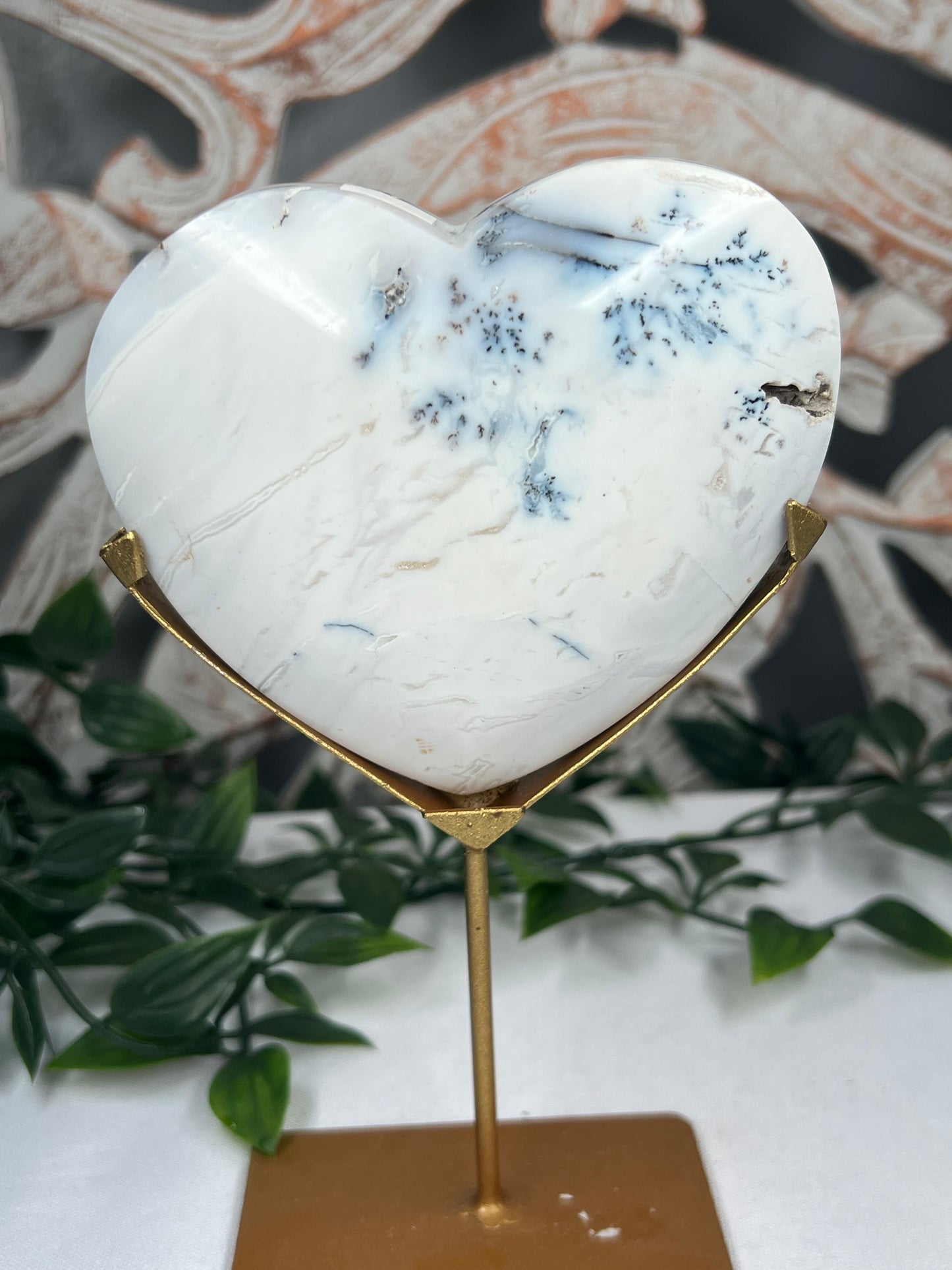 Dendritic Agate Heart