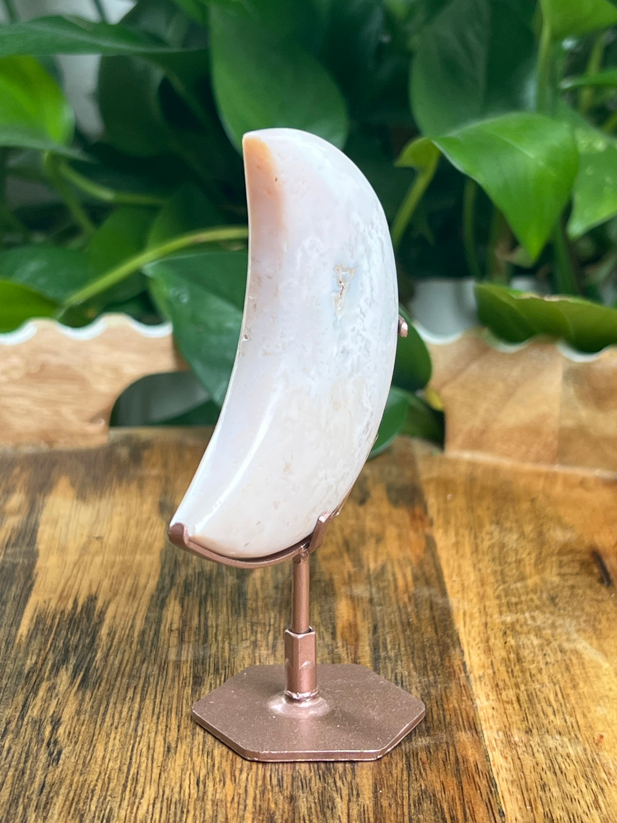 Pink Carnelian Mini Moon: NB