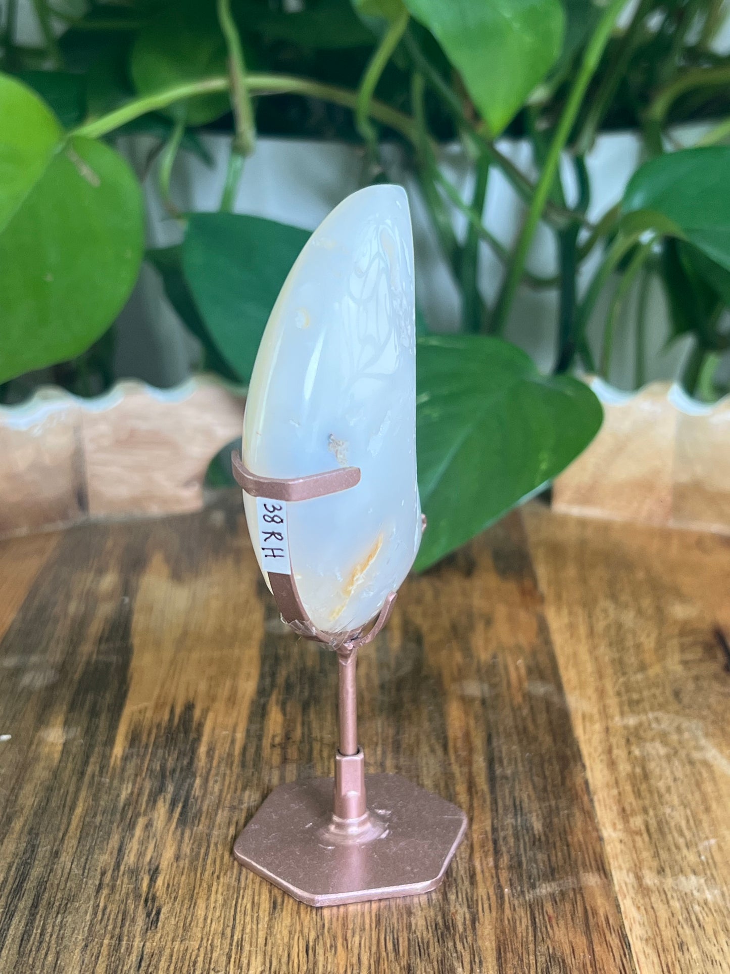 White Plume Agate Moon: RH