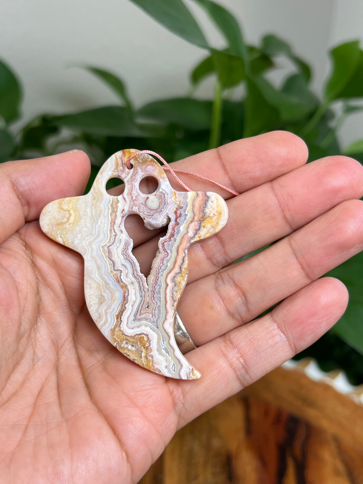 Crazy Lace Agate Ornament Ghost: BQ