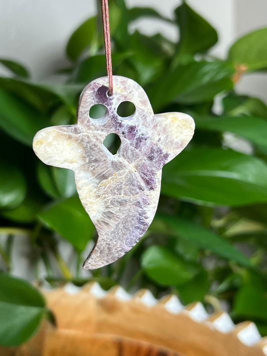 Indonesian Amethyst Ornament Ghost: AA