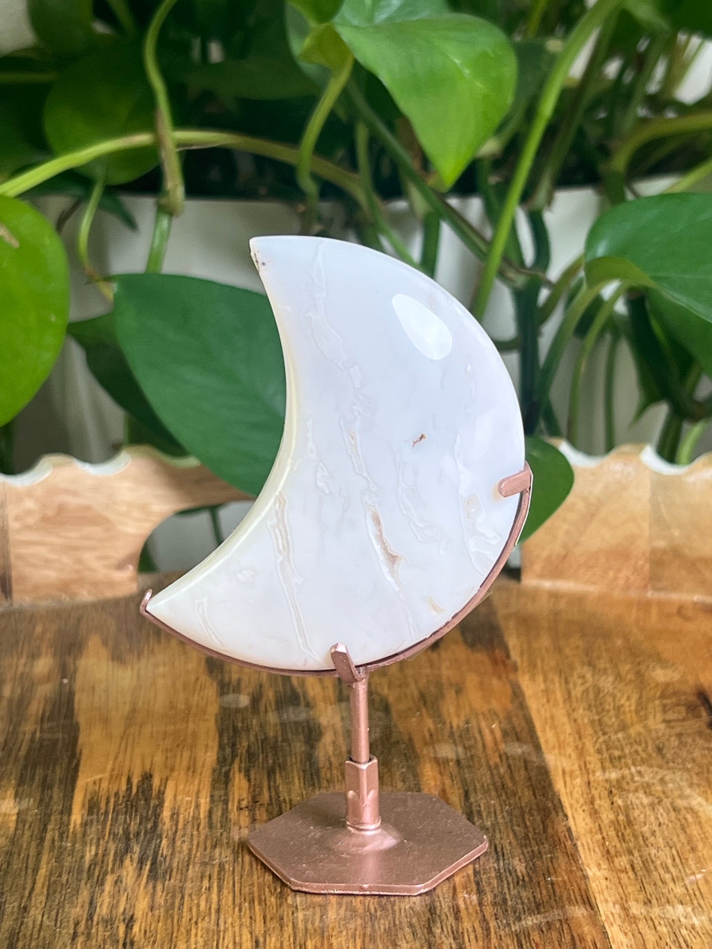 White Plume Agate Moon: RQ