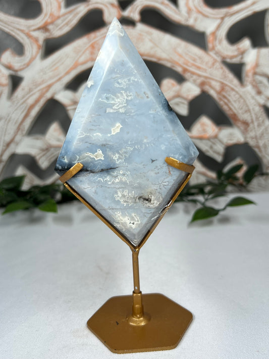 Blue Plume Agate Diamond