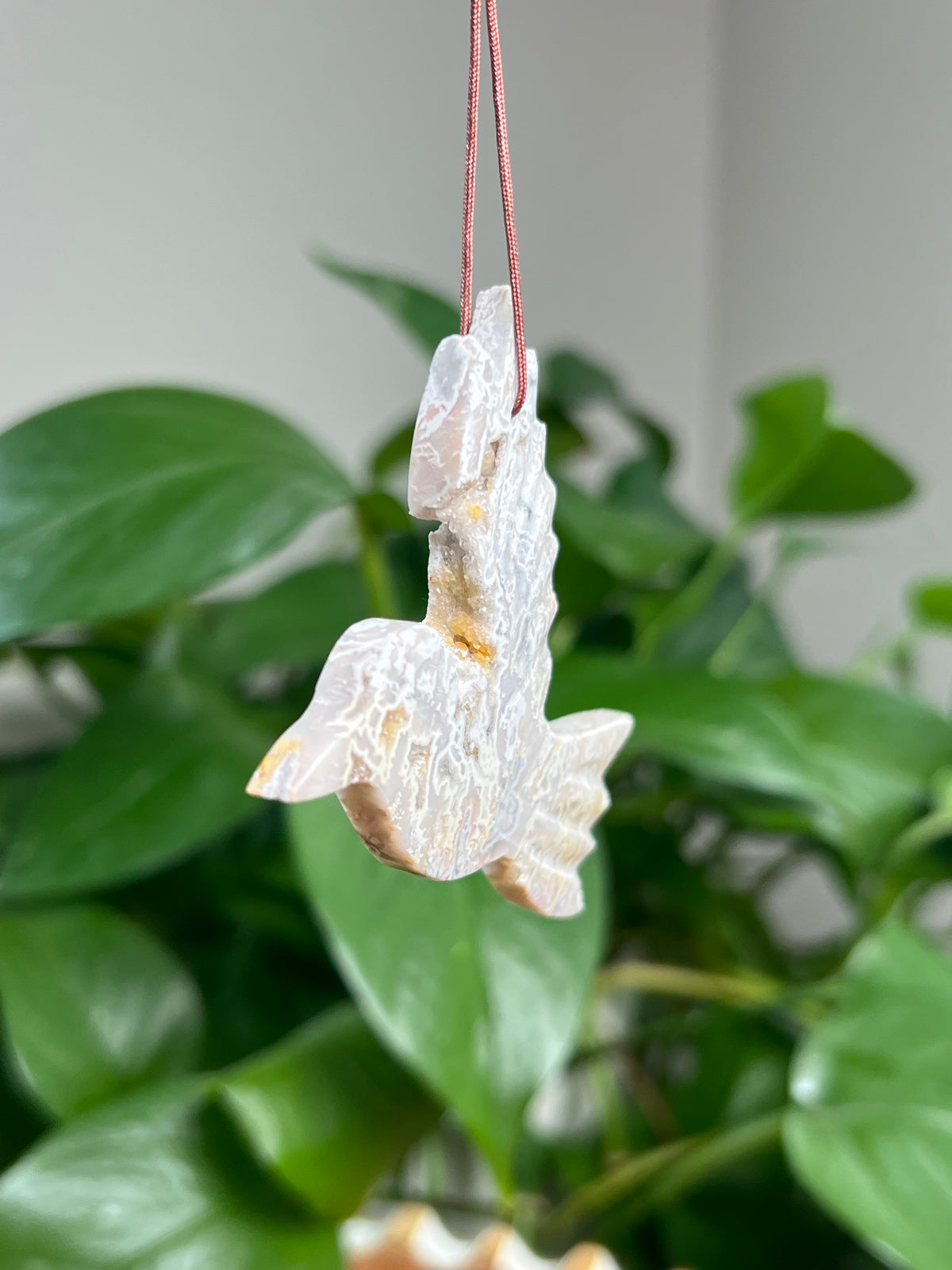 Sumatra Plume Agate Ornament Hummingbird: PC