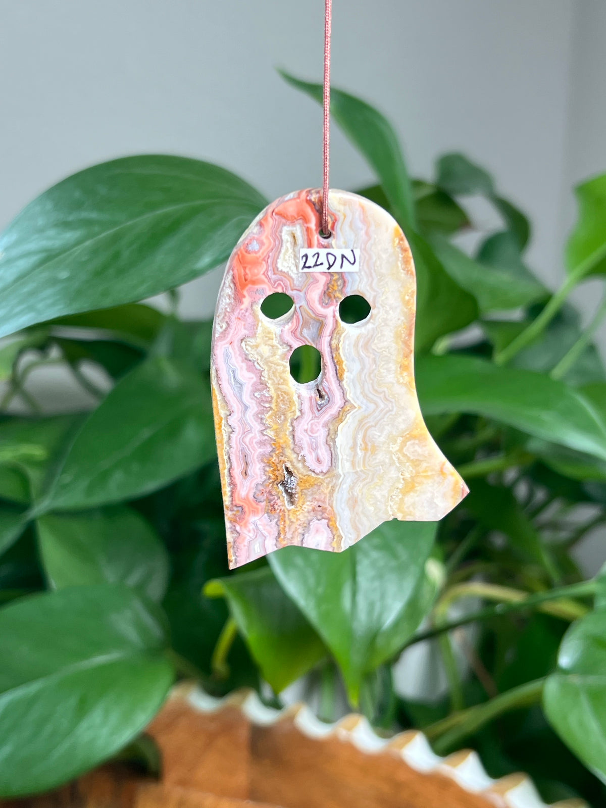 Crazy Lace Agate Ornament Ghost: DN
