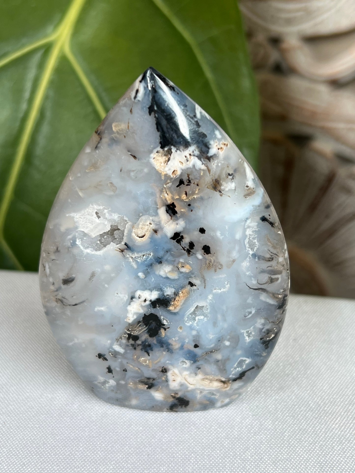 Dendritic Tiger Agate Flame