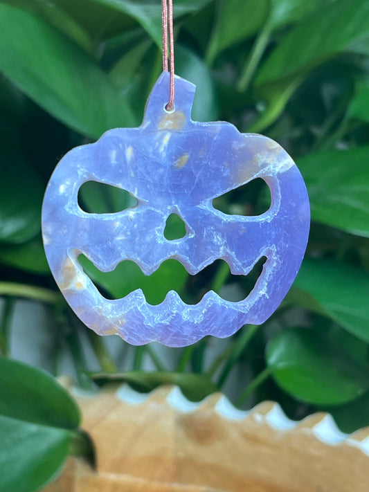 Purple Chalcedony Ornament Pumpkin: DR