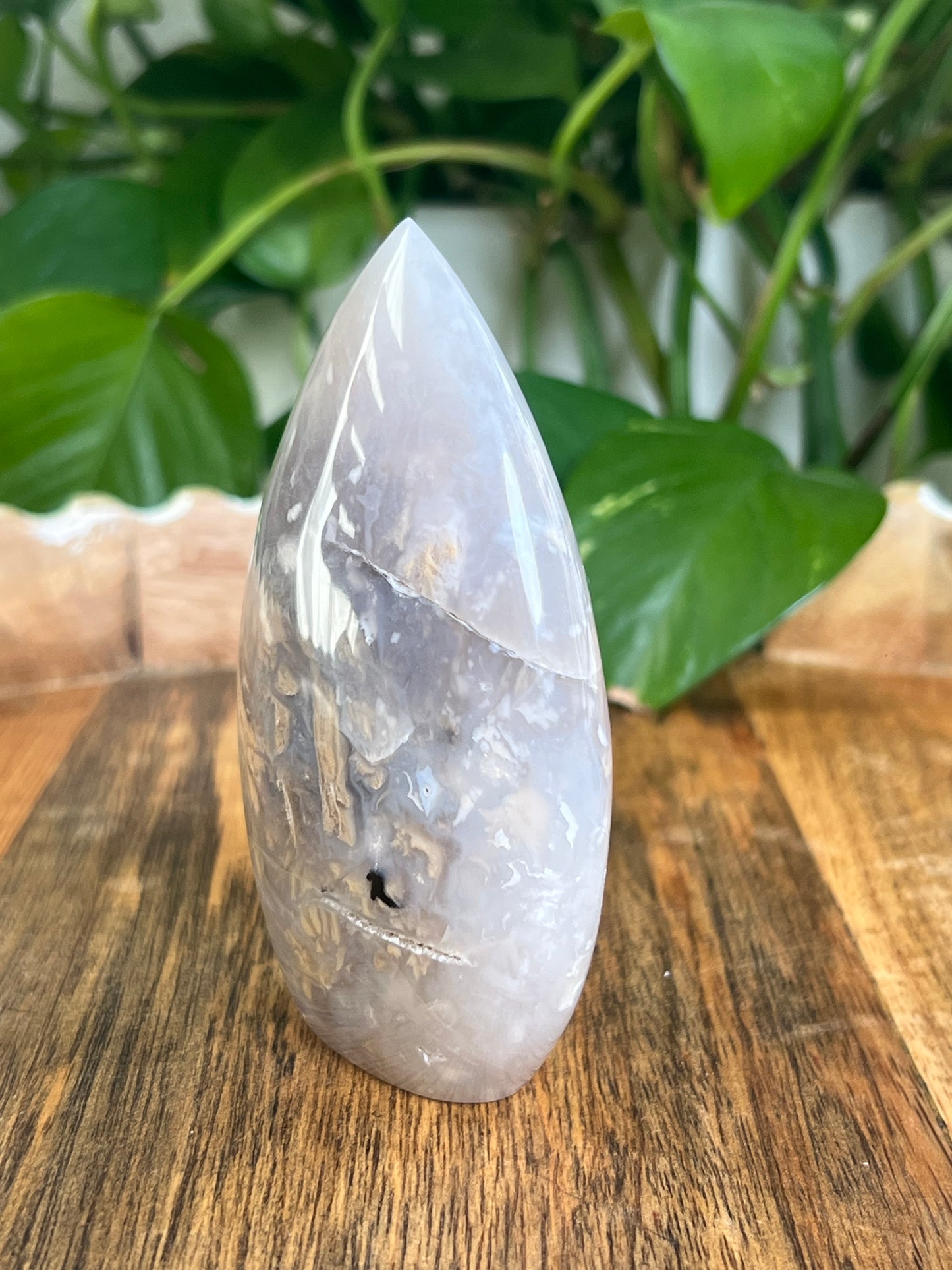 Dendritic Tiger Agate Flame: AA